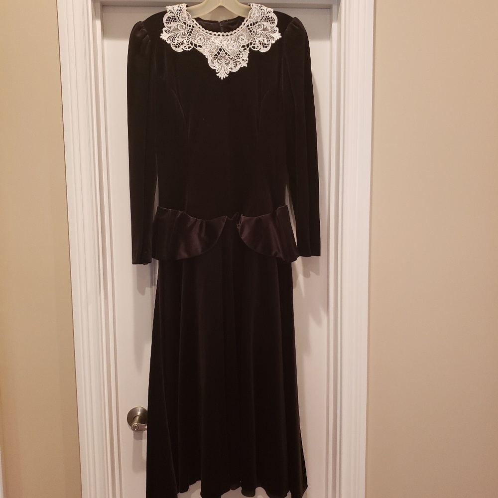 Impromptu Vintage Velvet Dress